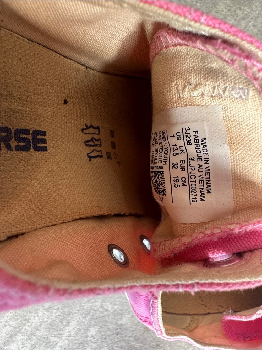 Converse All Stars Kids Pink Low Top Sneakers size 1
